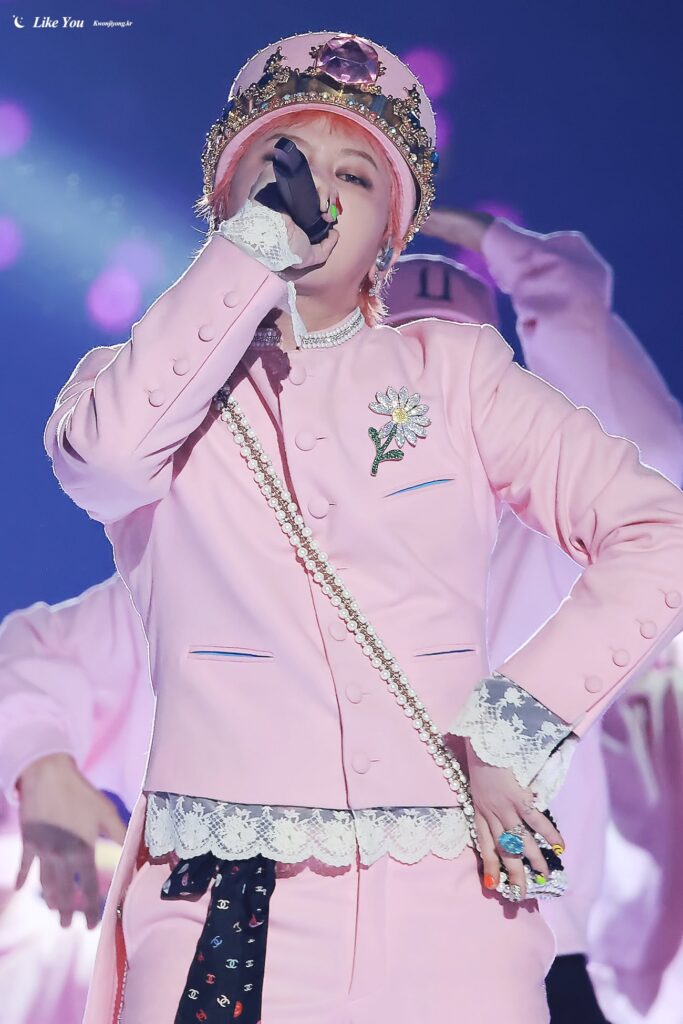 High-Quality G-Dragon Photos for Personal Collection